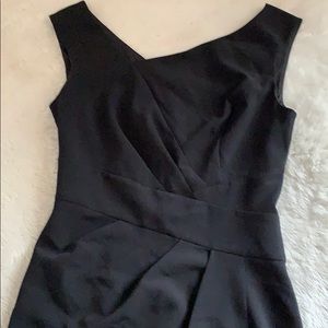 Sheath dress with a twist